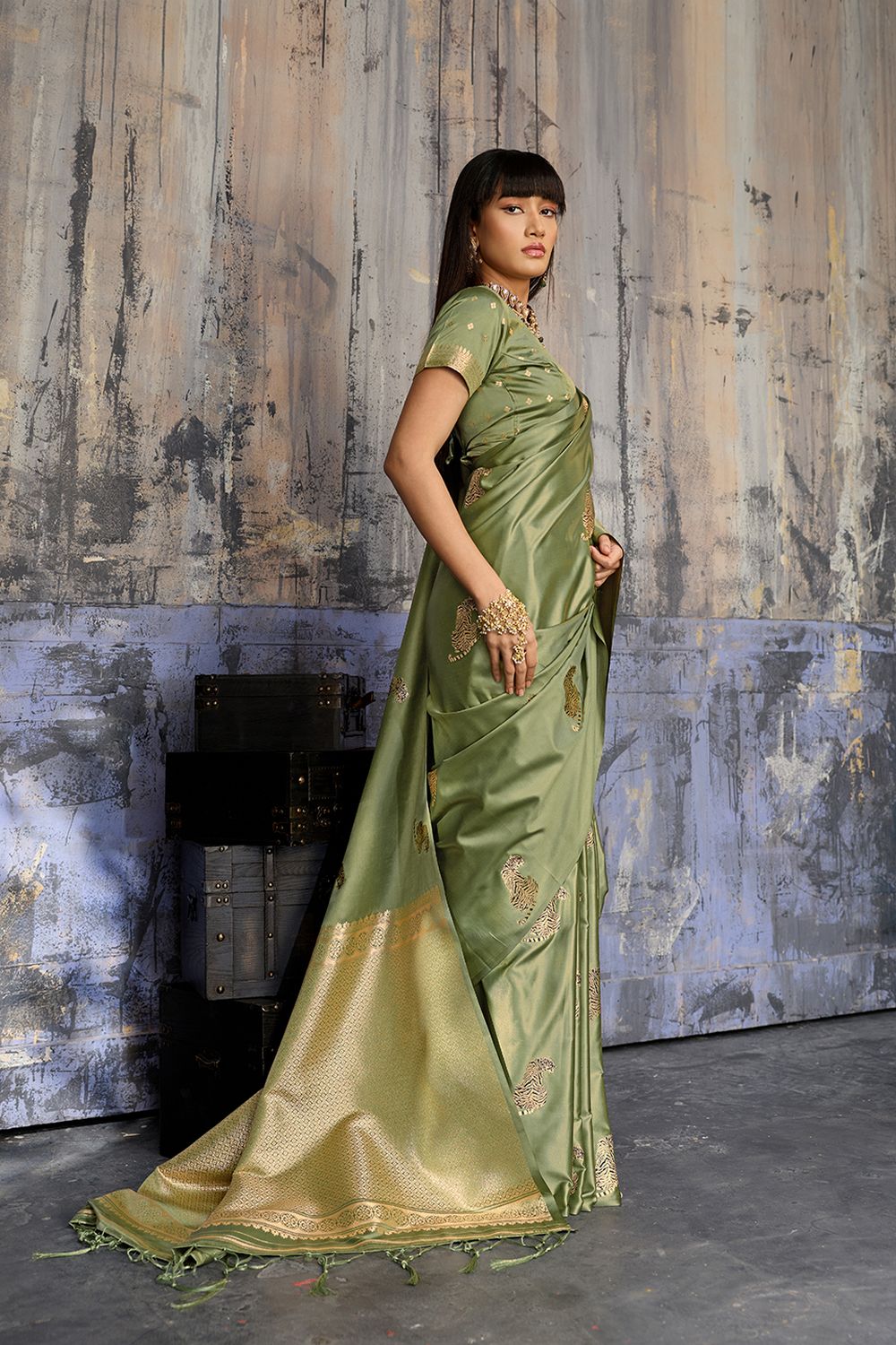 Kimani Pistachio Green Pure Satin Handloom Weaving Silk Ready to Wear Saree