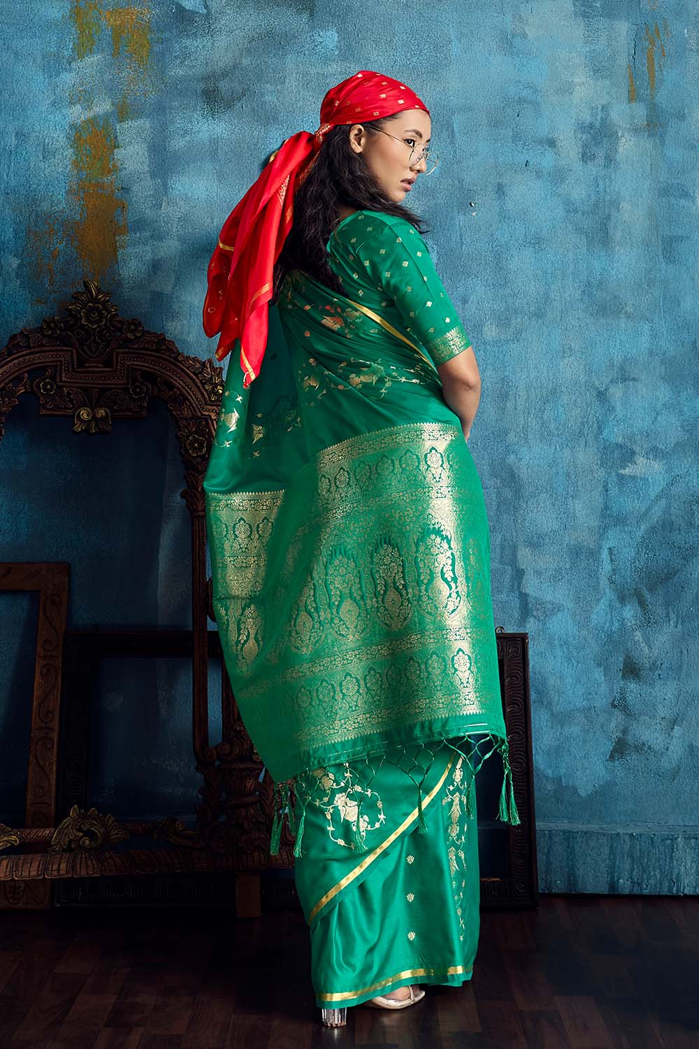 Ghazal Emerald Green Pure Satin Handloom Weaving Ready to Wear Saree