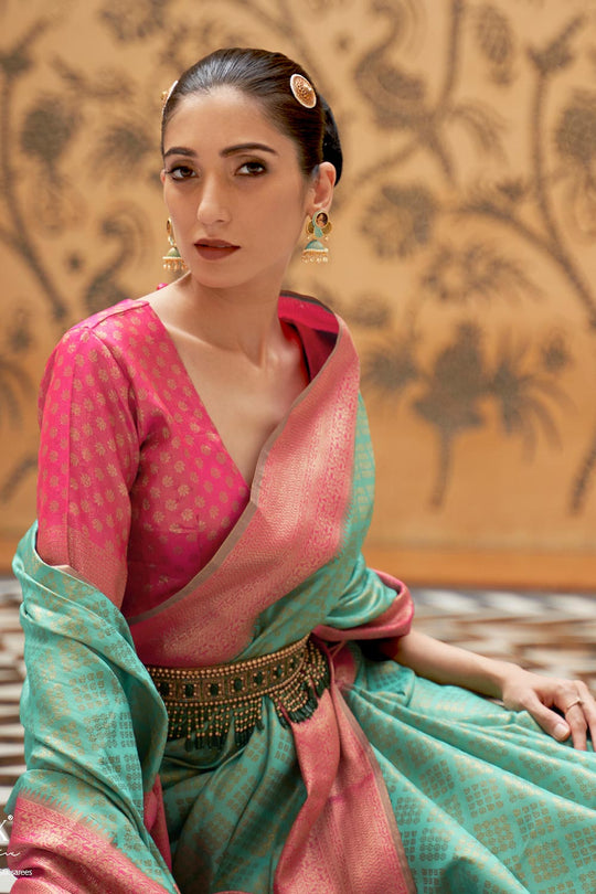 Indira Green Silk Handloom One Minute Saree