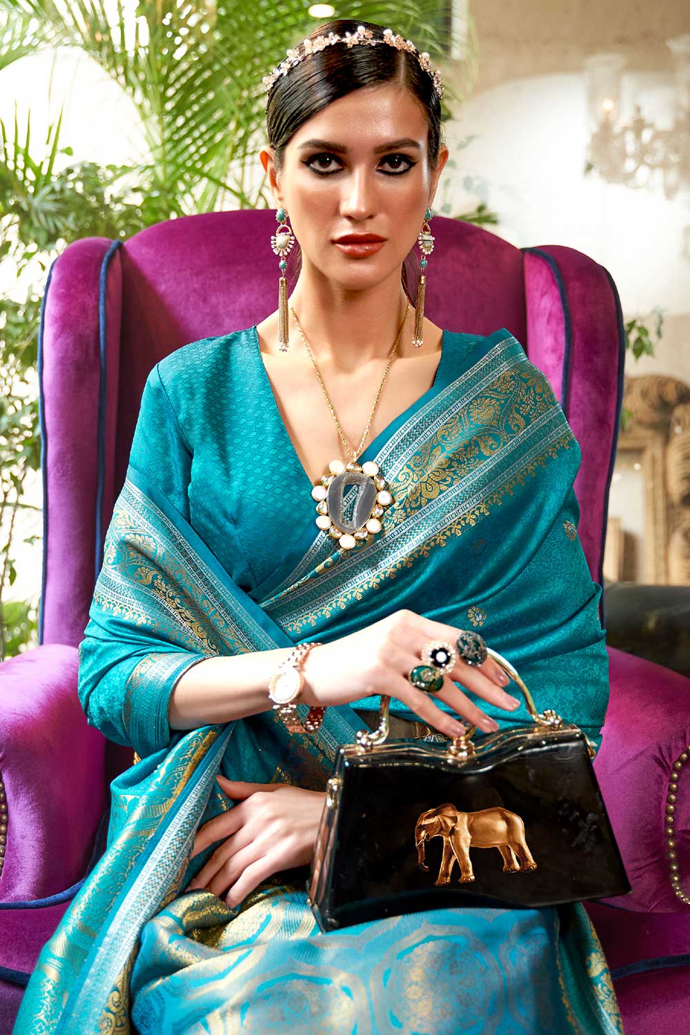 Kallavi Dark Blue Weaving Silk One Minute Saree