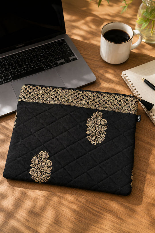 Hibana Thin Zari Border Large Laptop Carry Case