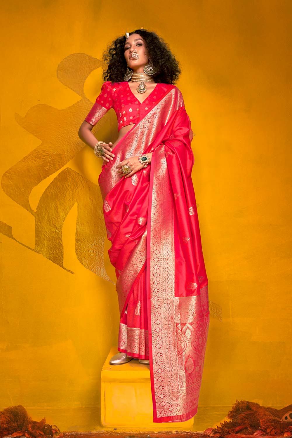 Giana Red Two Tone Handloom Weaving Silk One Minute Saree