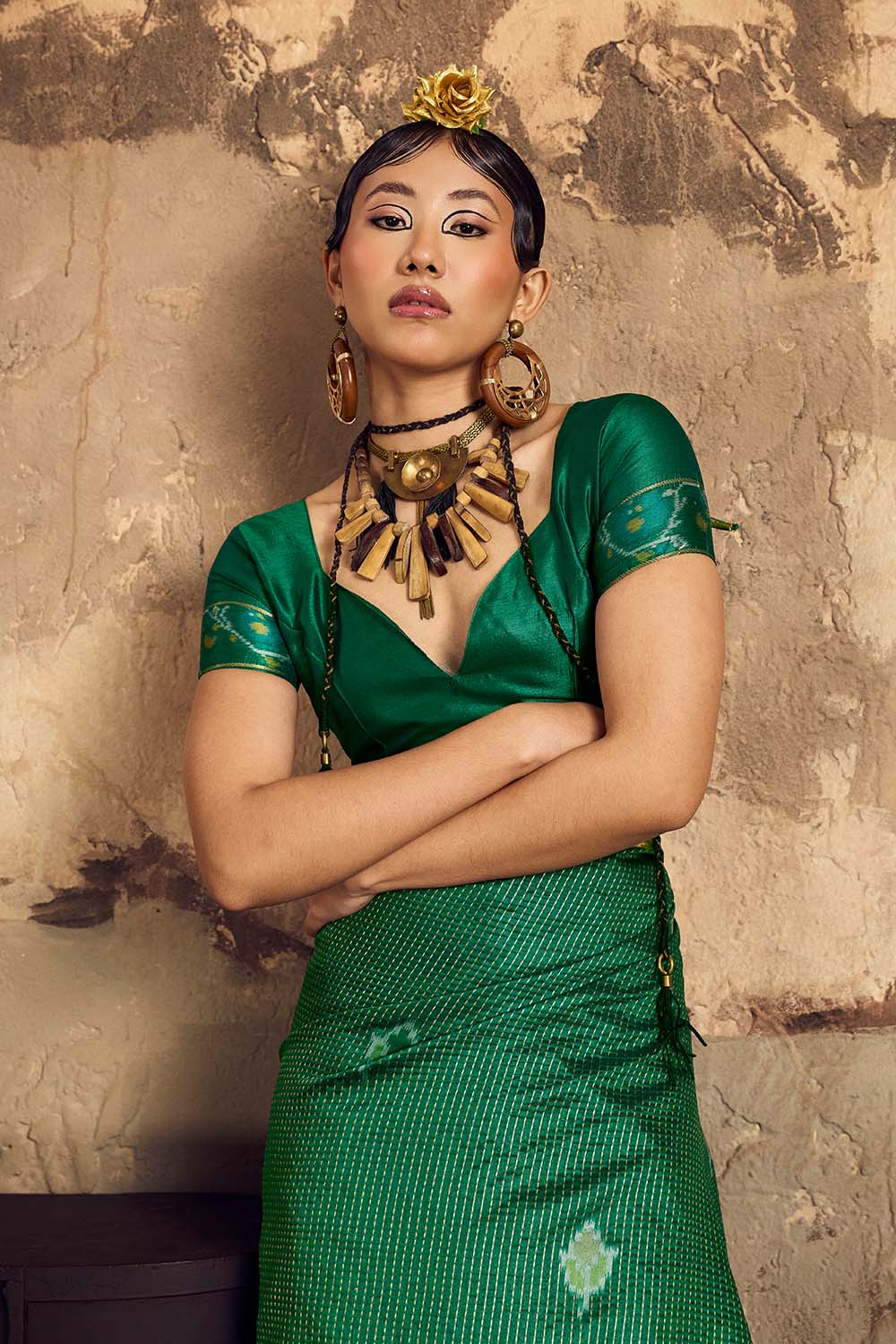 Dosia Emerald Green Handloom Weaving Silk Saree with Zari Border Ready to Wear Saree