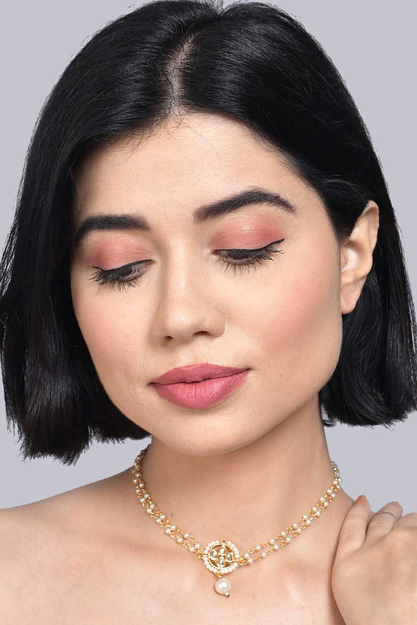 Sleek Moon Shaped Kundan Inspired Choker