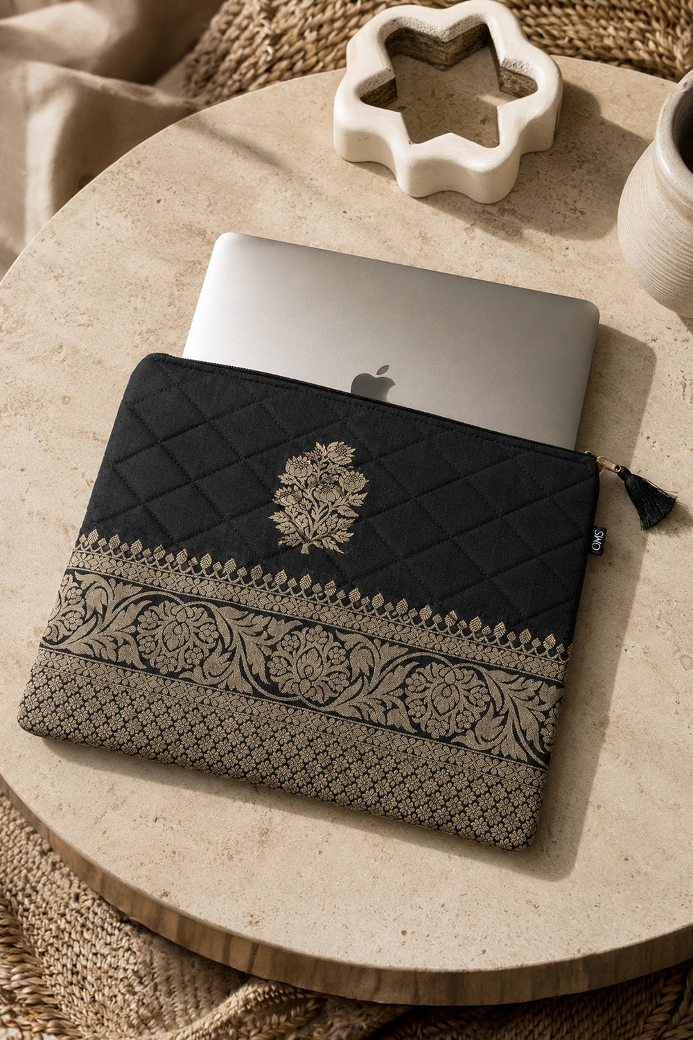 Hibana Banarasi Bottom Zari Border Large Laptop Carry Case