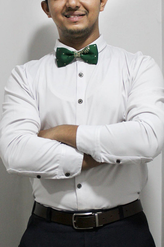 Green Silk Blend Ethnic Motif Sari Bow Tie