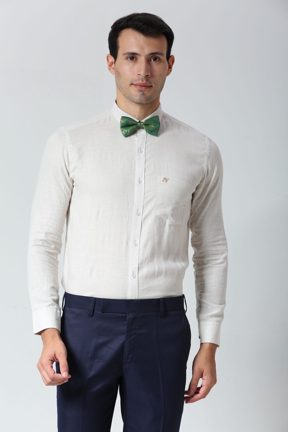 Green Silk Blend Floral Sari Bow Tie