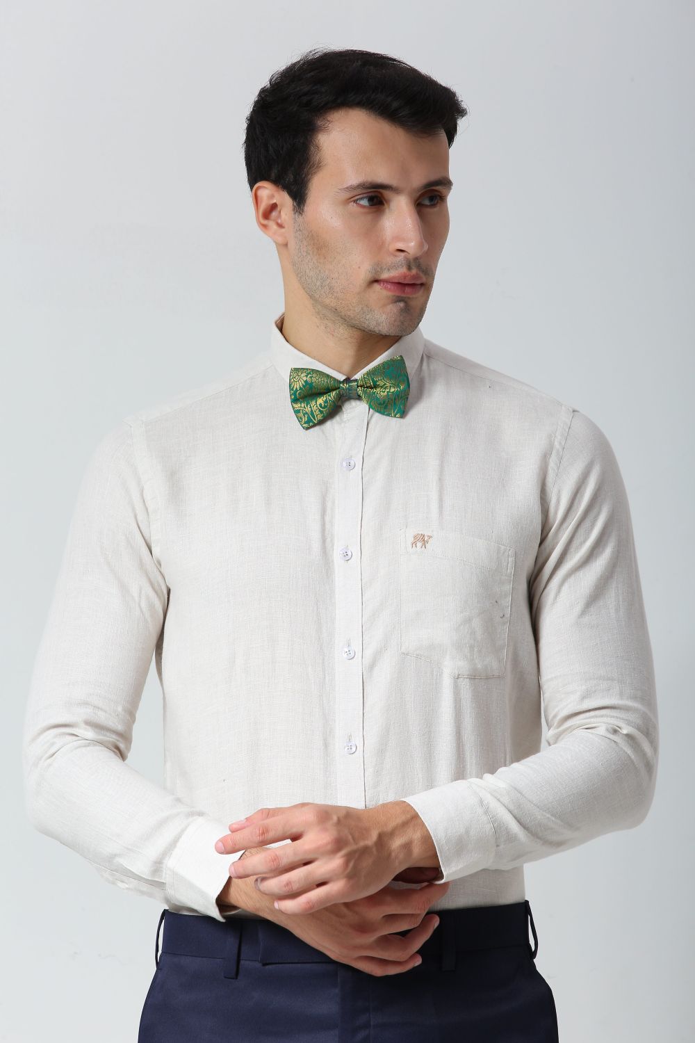 Green Silk Blend Floral Sari Bow Tie