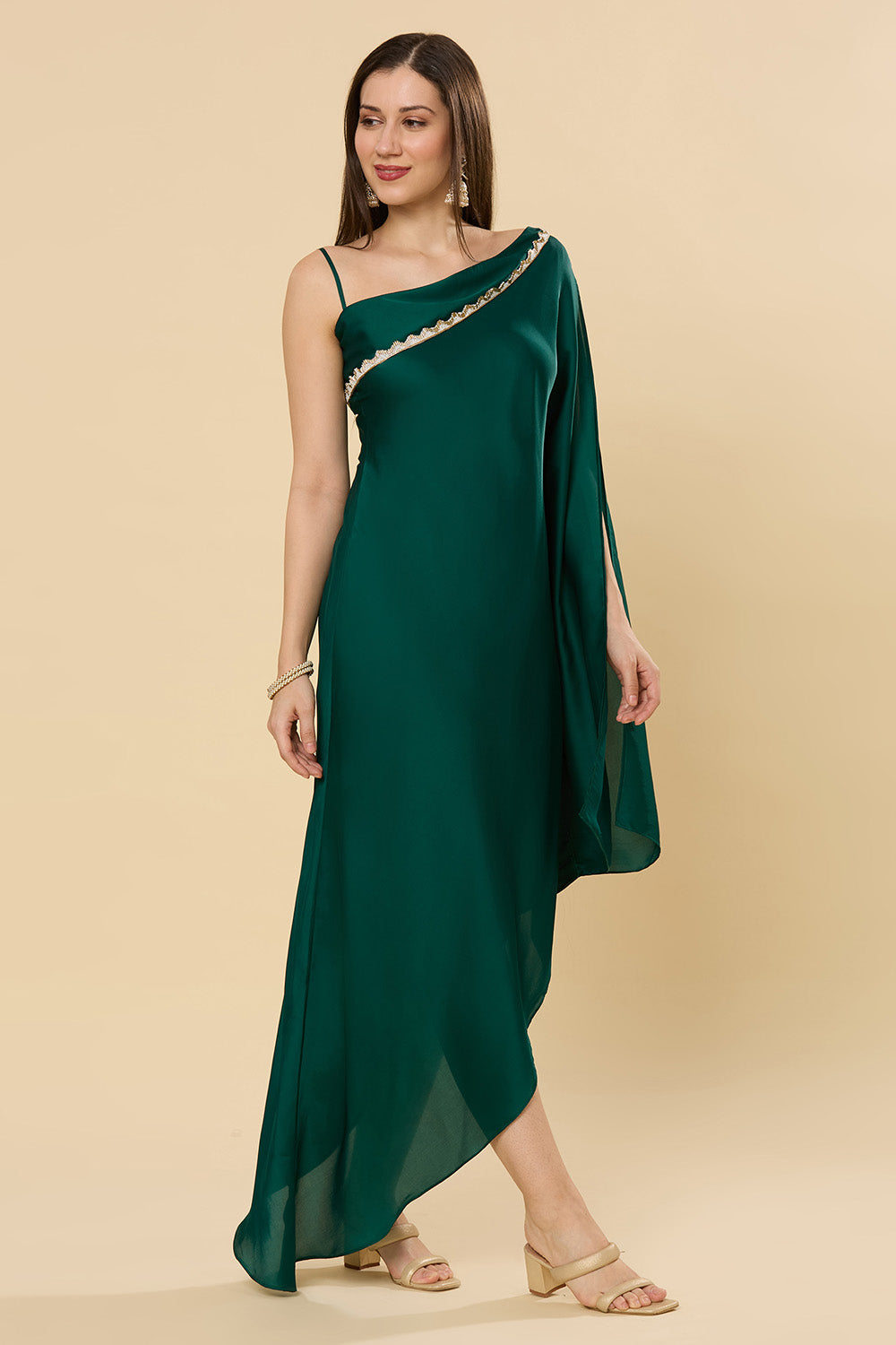 Isla Emerald Green Satin Shoulder Drape Saree Dress – ONE MINUTE SAREE