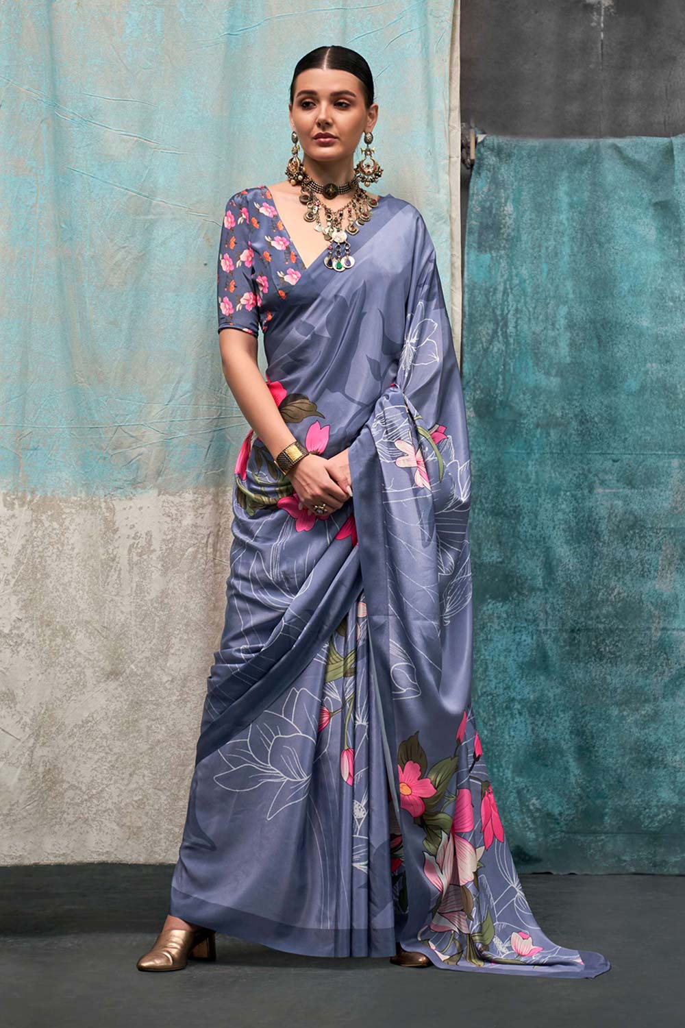 Nuri Dark Grey Pure Silk Floral One Minute Saree