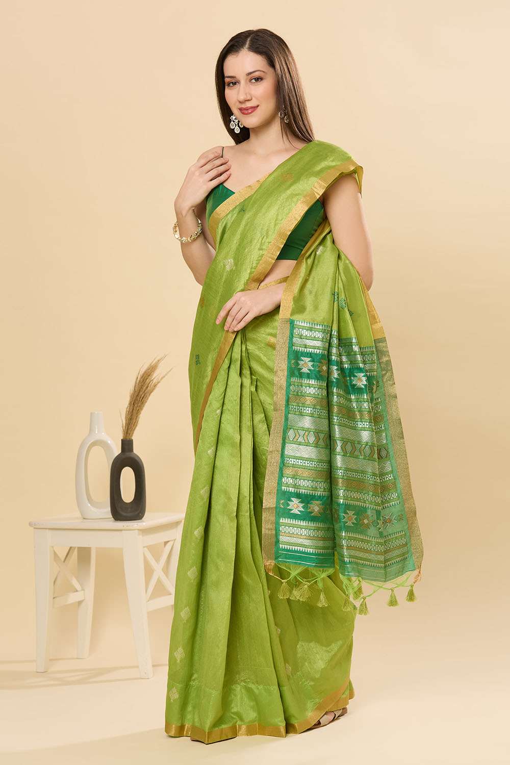 Olivia Green Kanoi Silk Woven Floral Ready to Wear Saree