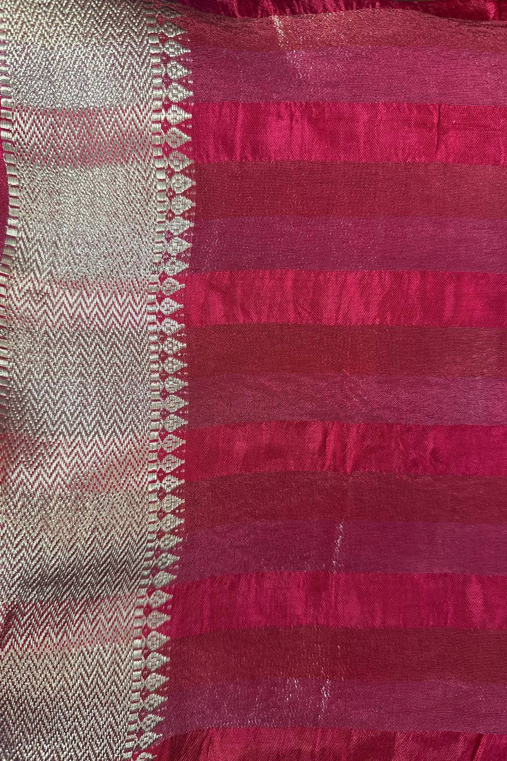 Jada Red Handloom Woven One Minute Saree