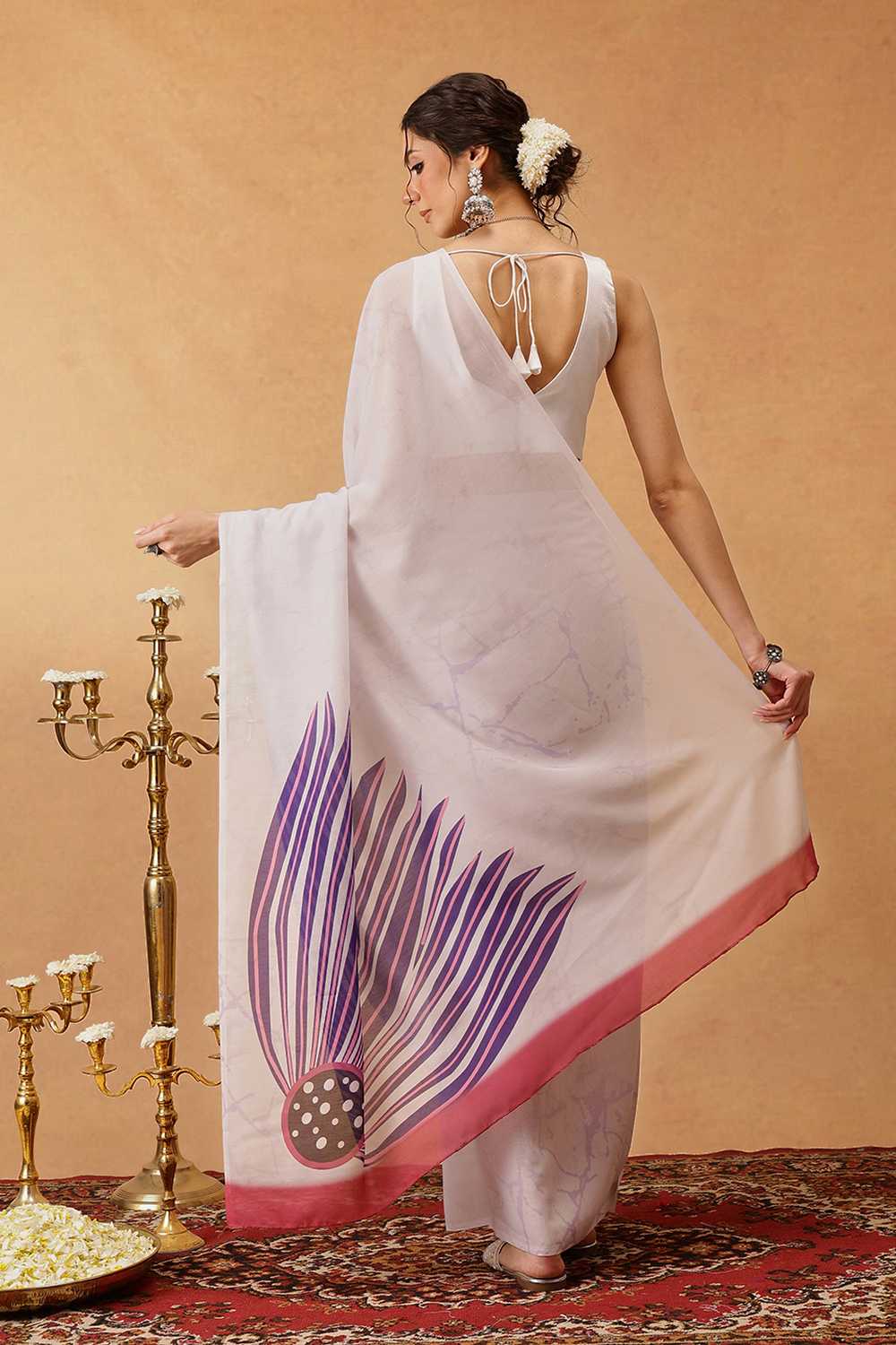 Eva Off White Mul Cotton Abstract Digital Printed Ready to Wear One Minute Saree