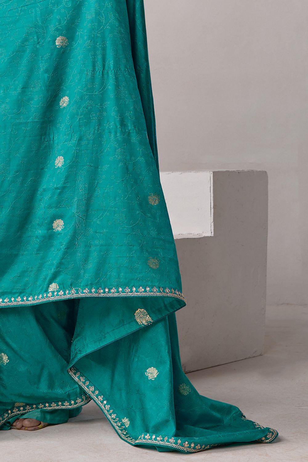 Sandie Teal Green Silk Floral Woven Ready to Wear Saree