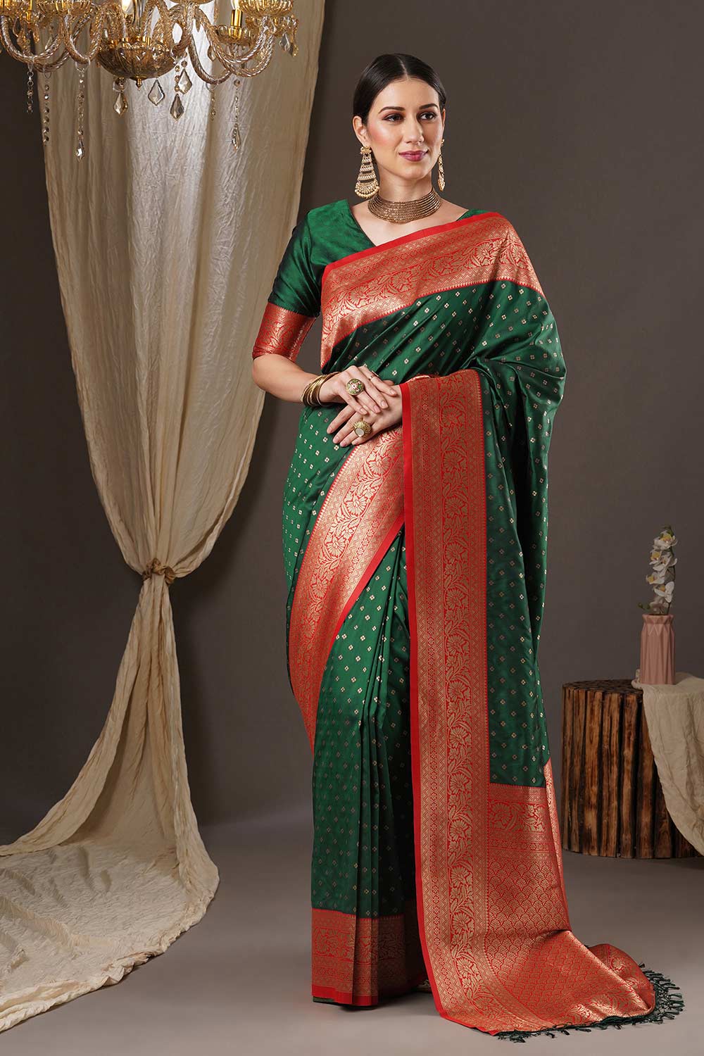 Sana Green & Red  Silk Blend Banarasi One Minute Saree