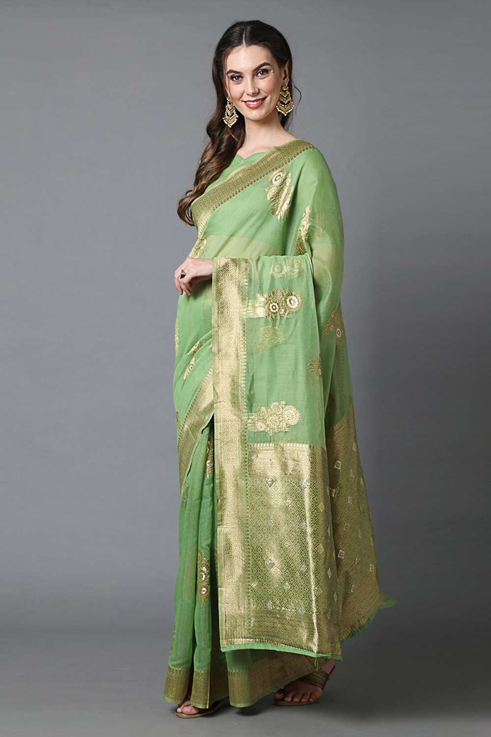 Saree with Various Pattern