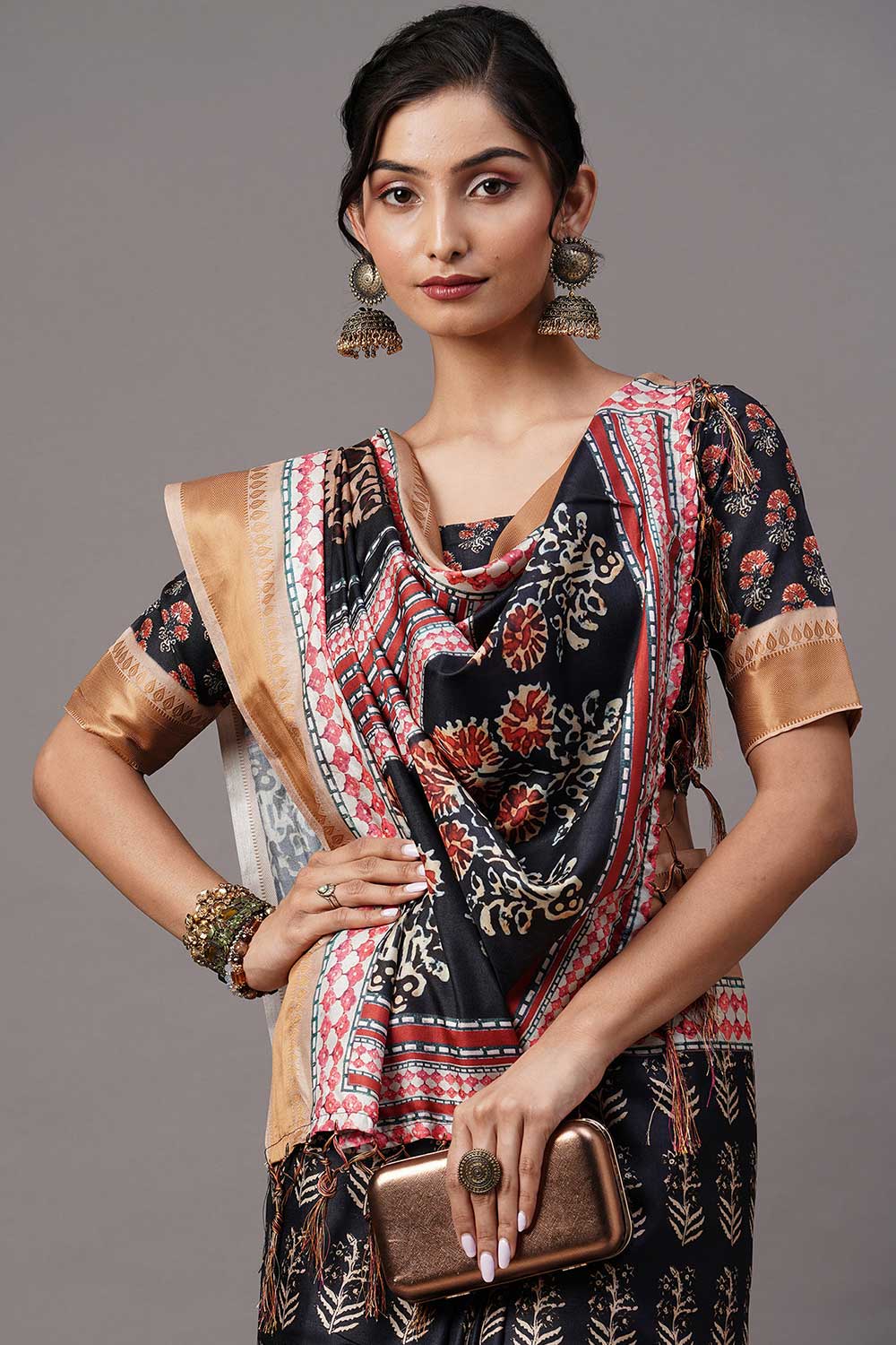 Buy Silk Blend Ikat Saree in Black Paatern Design