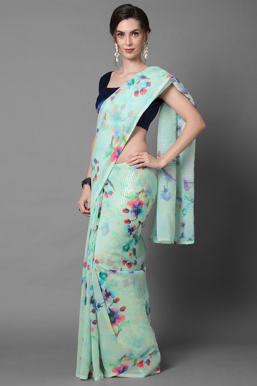 Saree with Various Pattern