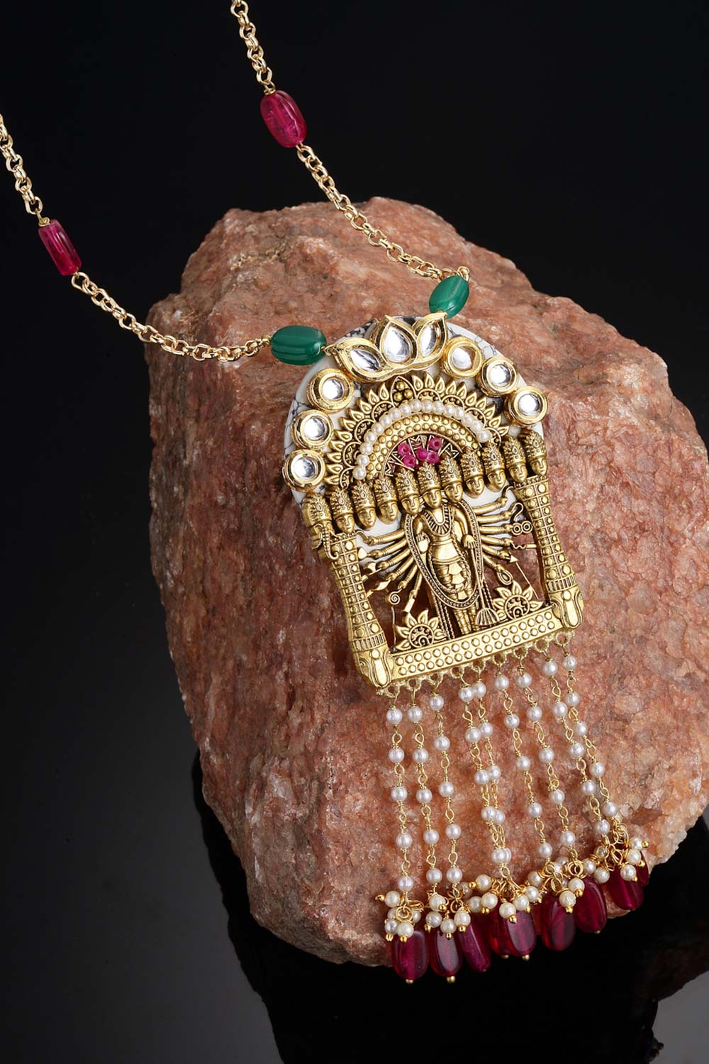 Roshni Red & Green Gold-Plated Kundan with Pearls Haar Necklace