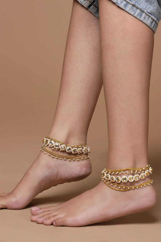 Neli Gold & White Kundan And Pearls Adjustable Anklet