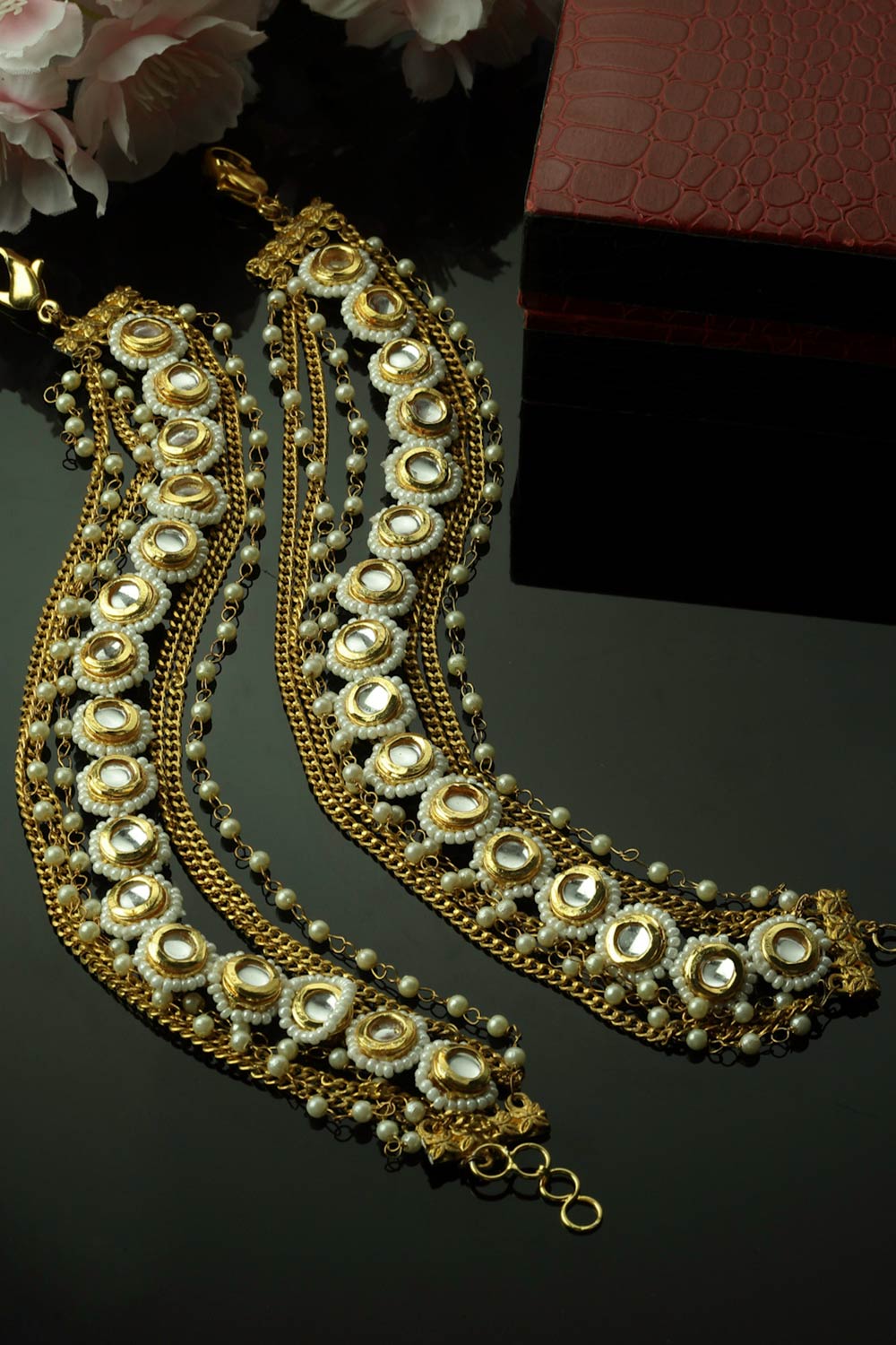 Neli Gold & White Kundan And Pearls Adjustable Anklet
