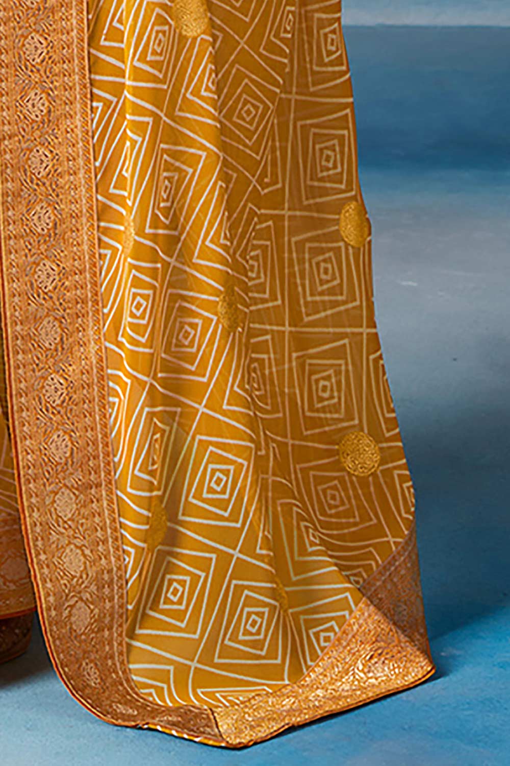 Buy Yellow Georgette Geometric Printed One Minute Saree Online - Side