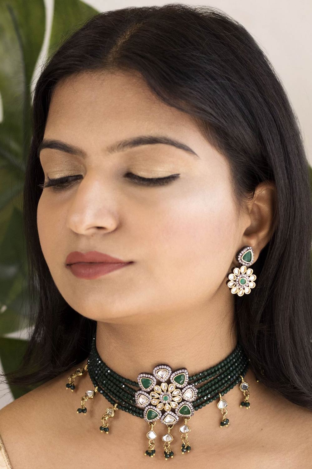 Buy Women's Alloy Necklace Set in Green Online