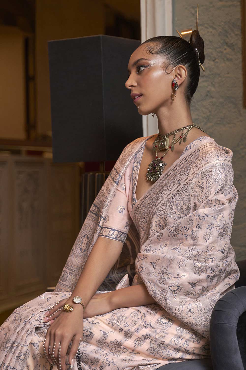 Buy Peach Art Silk Ethnic Motif Design One Minute Saree Online - Back