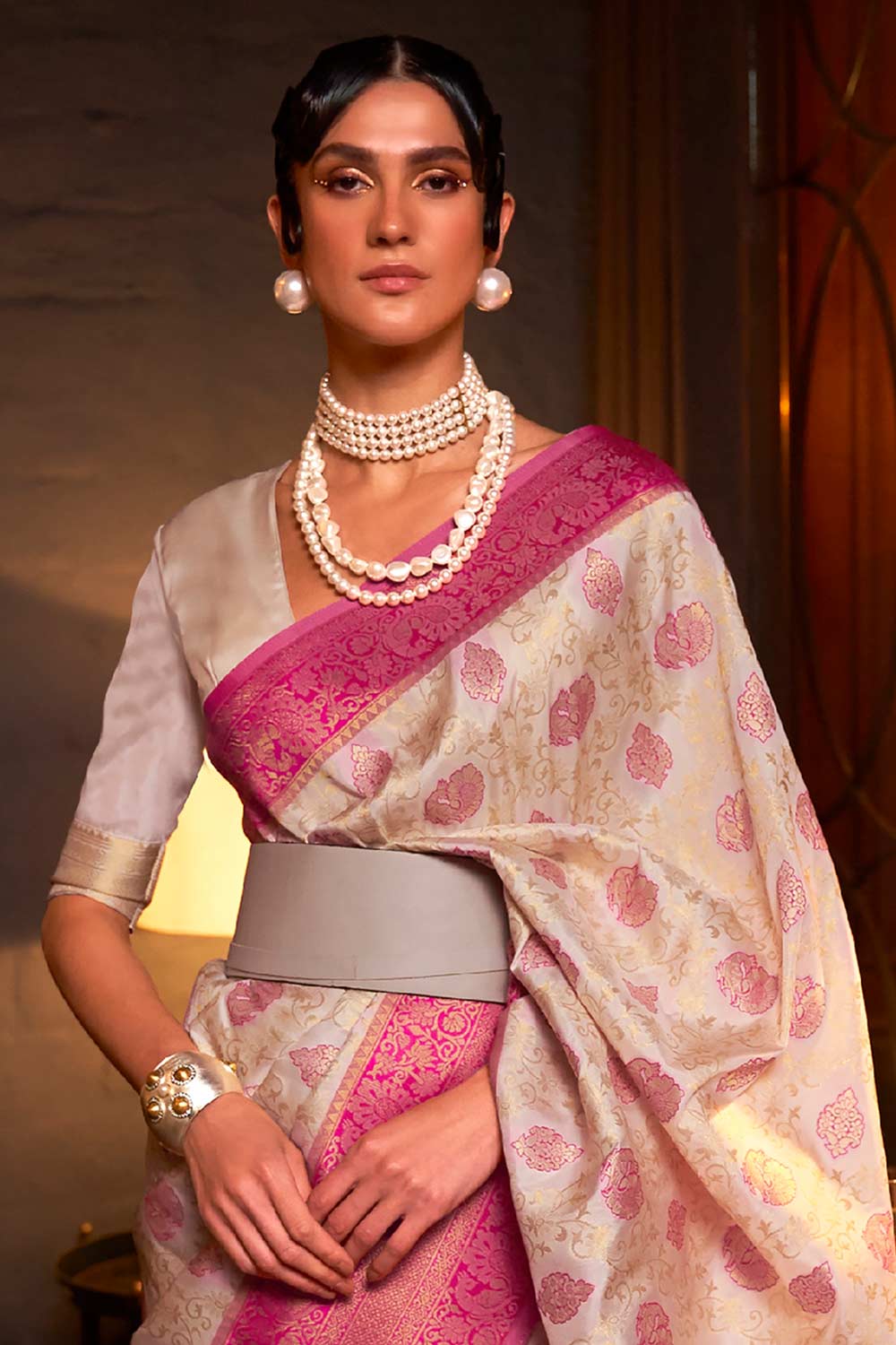 Buy Pink Art Silk Paisley Design One Minute Saree Online - Front