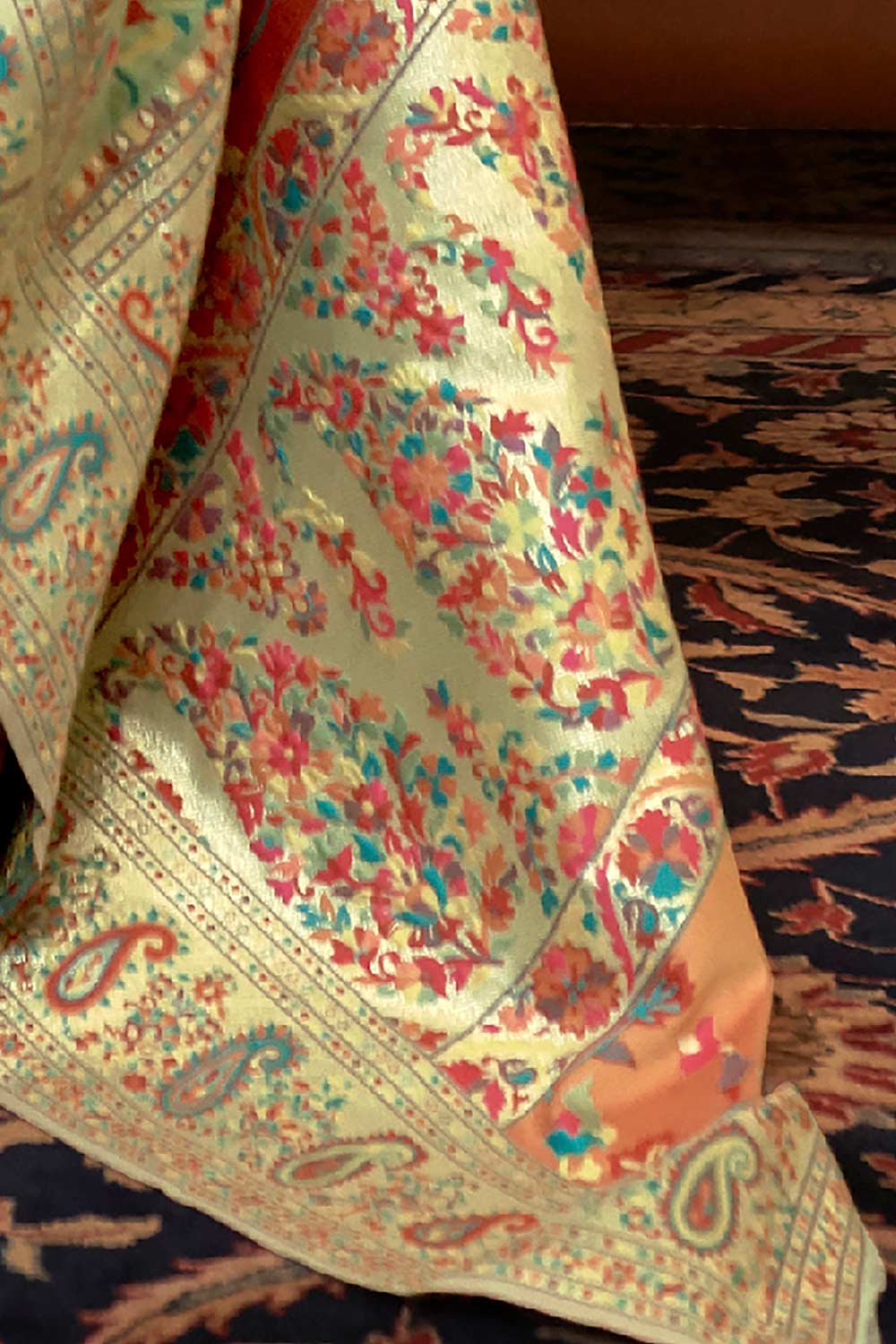 Buy Green Art Silk Floral Design One Minute Saree Online - Side