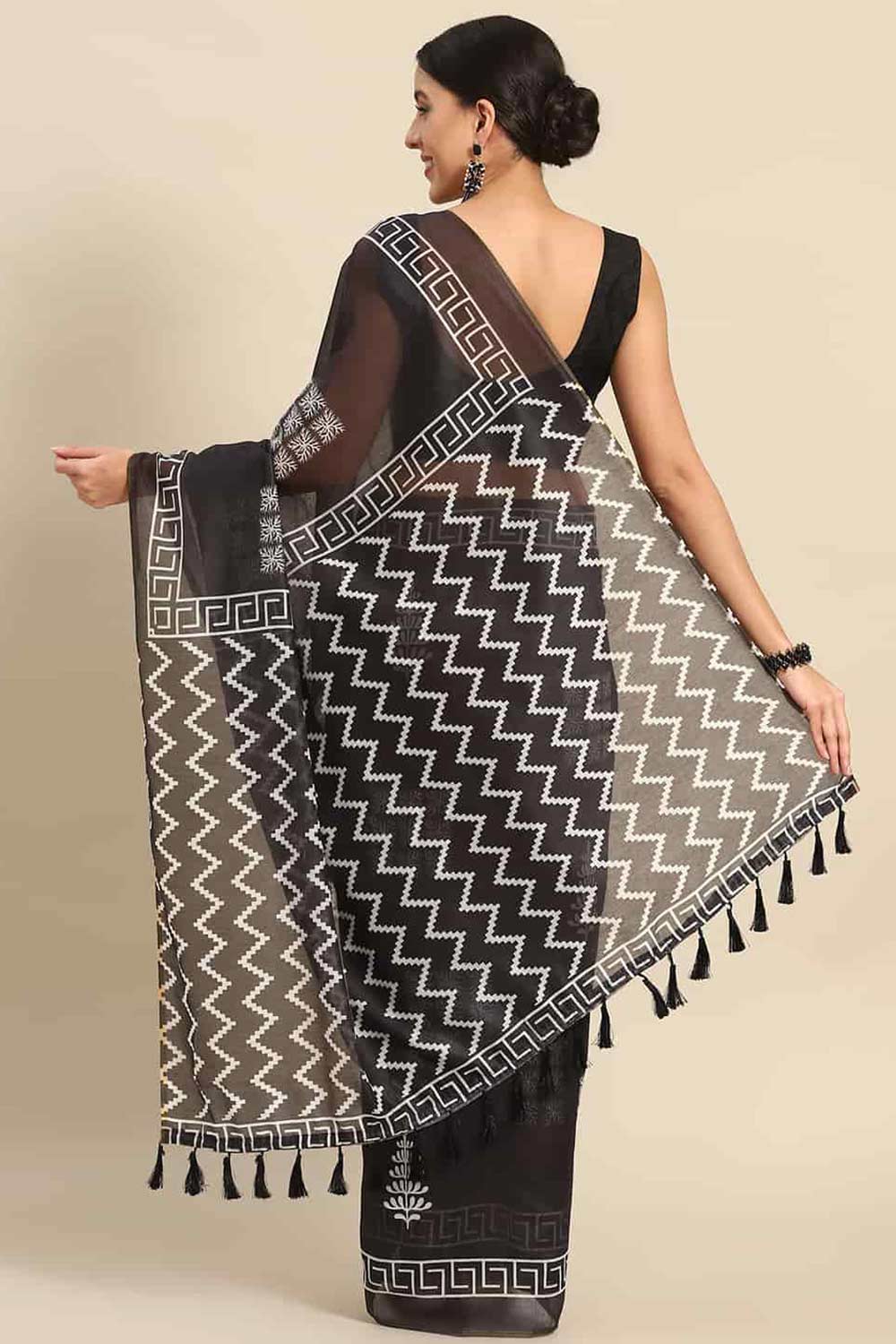 Buy Black Cotton Ethnic Motifs Banarasi Saree Online - Back 