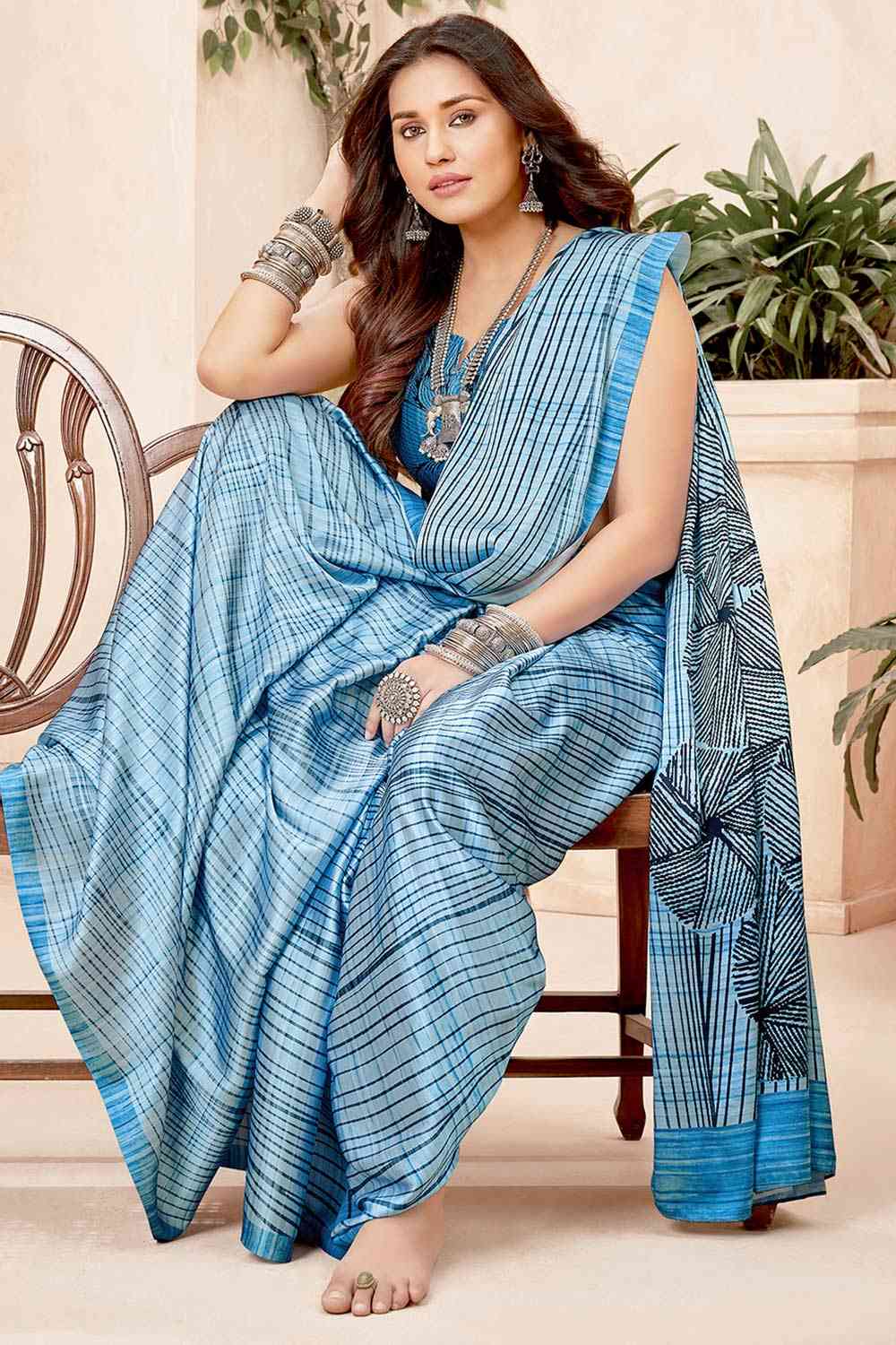 Buy Blue Crepe Abstract Print One Minute Saree Online - Front